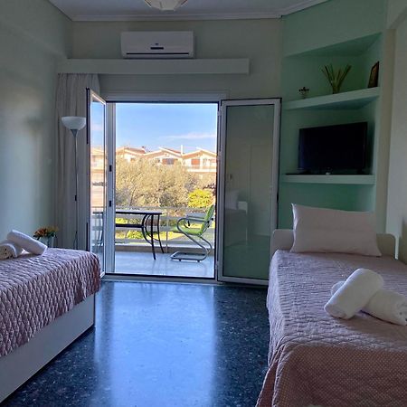 Mpanos Sea Apartment 1 Loutra Elenis Exterior foto
