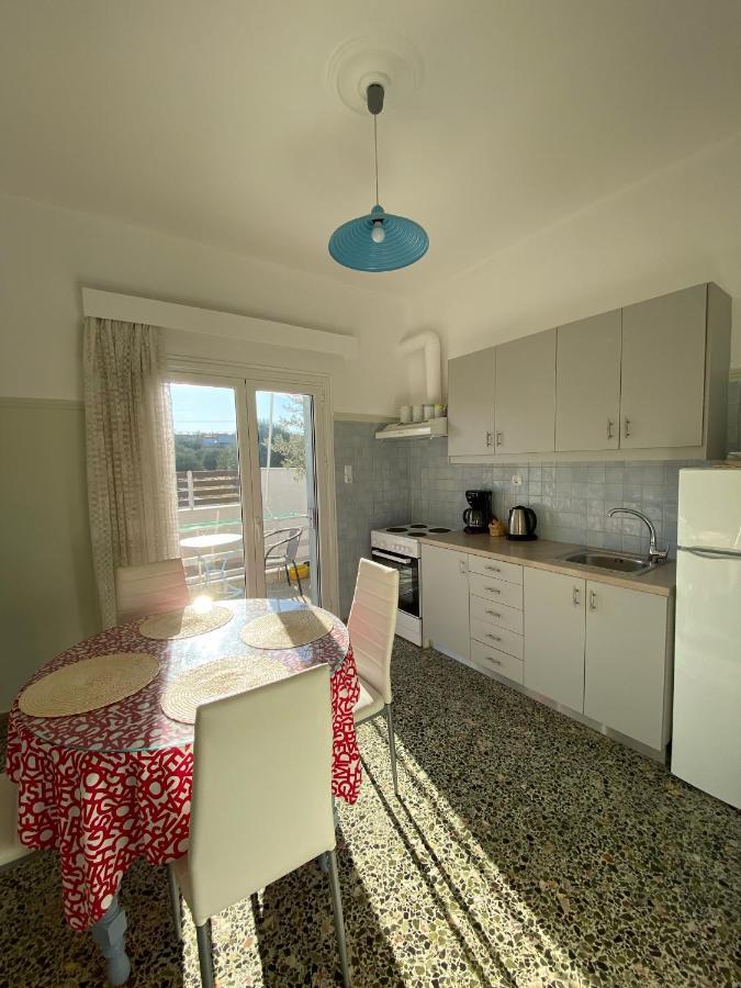Mpanos Sea Apartment 1 Loutra Elenis Exterior foto